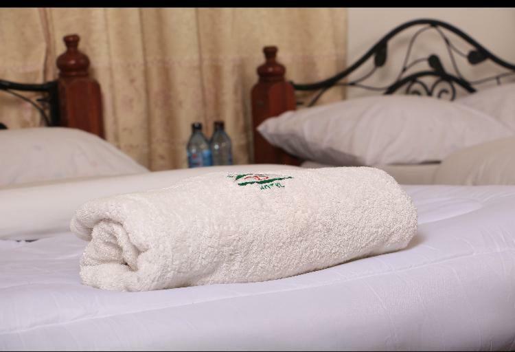 Melvic Inn Kisumu Bagian luar foto